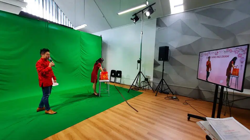 Virtual Events Emcee James Yang With AIA Singapore