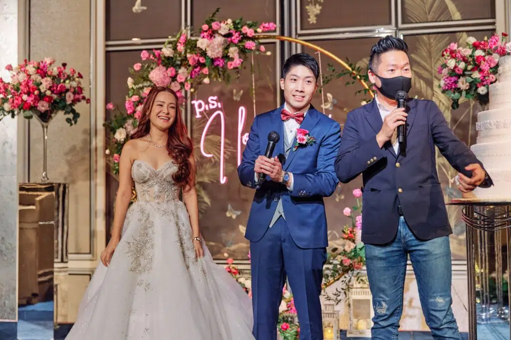 Singapore Emcee James Yang hosting Wedding Event