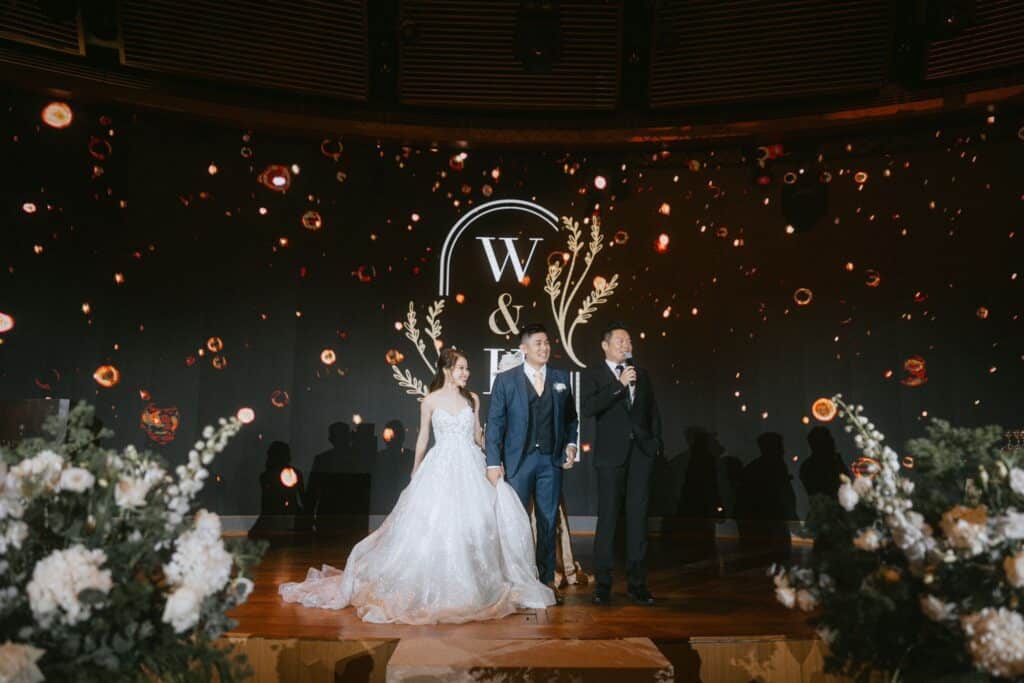 Singapore Emcee James Yang hosting Wedding Event